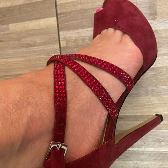 Nine West suede heels, size 7 - Picture 3 of 12